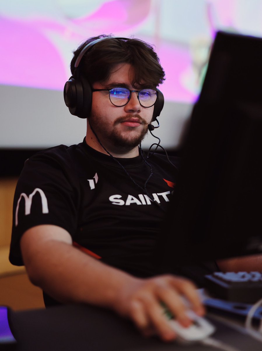 Maryville leading the series with Game 3 LOCKED IN 💯

Player: <a href="/chloricc/">caide</a>