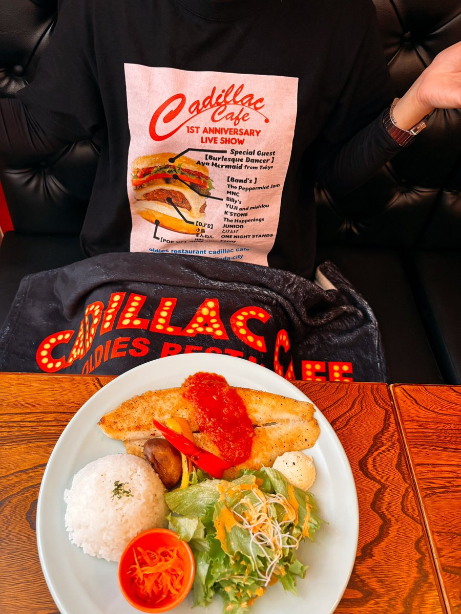 tacopon1806's tweet image. お友達のお店の3周年記念に
DECCEさんでふわふわブランケットを制作しました🥰
DECCEさんのポストを見て前から気になってたの🌕🍄
イメージ通りに制作していただき
お友達にも喜んでもらえて良かった。
最初1枚の予定だったけどイメージ図があまりに良かったので2枚注文しました🥰