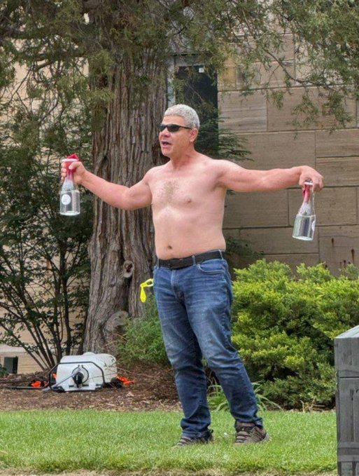 Pro-Israel supporters attacked with molotov cocktails