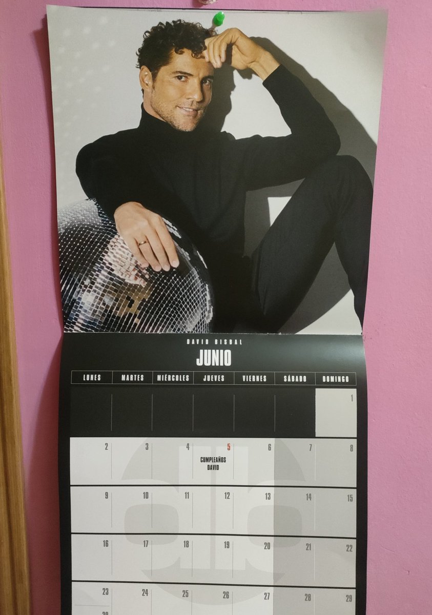 anamari_db's tweet image. Ha llegado junio! ☀️ Mes que le dará la bienvenida al verano y en el que soplaremos de nuevo las velas junto a @davidbisbal, además de seguir con su gira #BackInTheUSA. Vamos con todo!