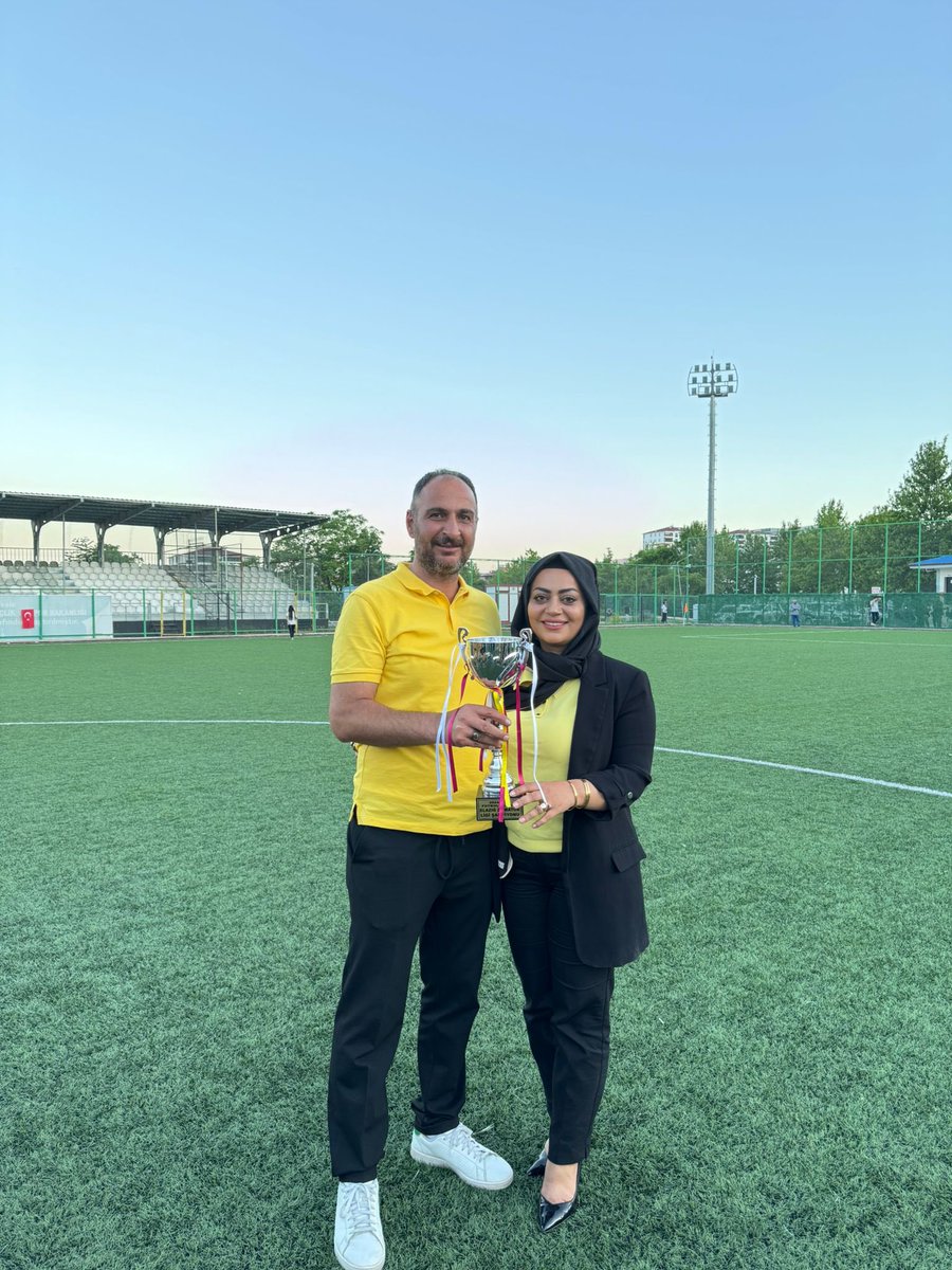 Şampiyon Yıldırım ⚡️🖤💛⚡️

#Elazığ
<a href="/Yldrmfk23/">ElazığYıldırımspor</a>