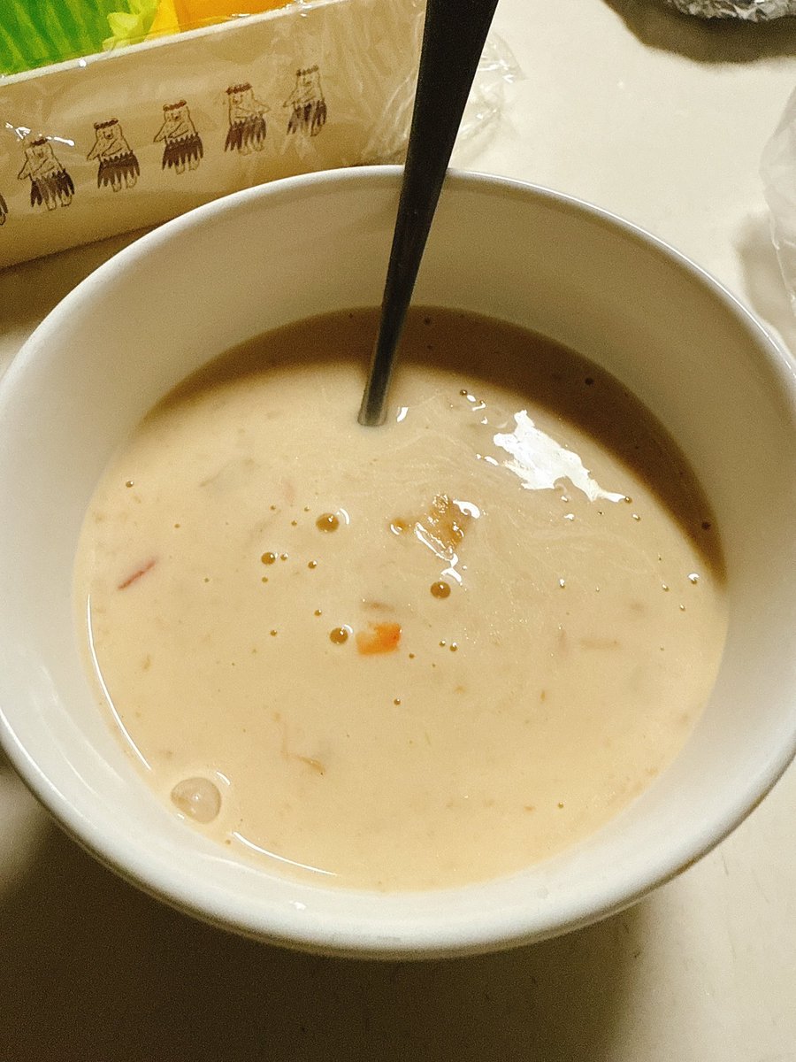あっ、おはようございますーー6/2の #オートミールごはん 。クラムチャウダー。