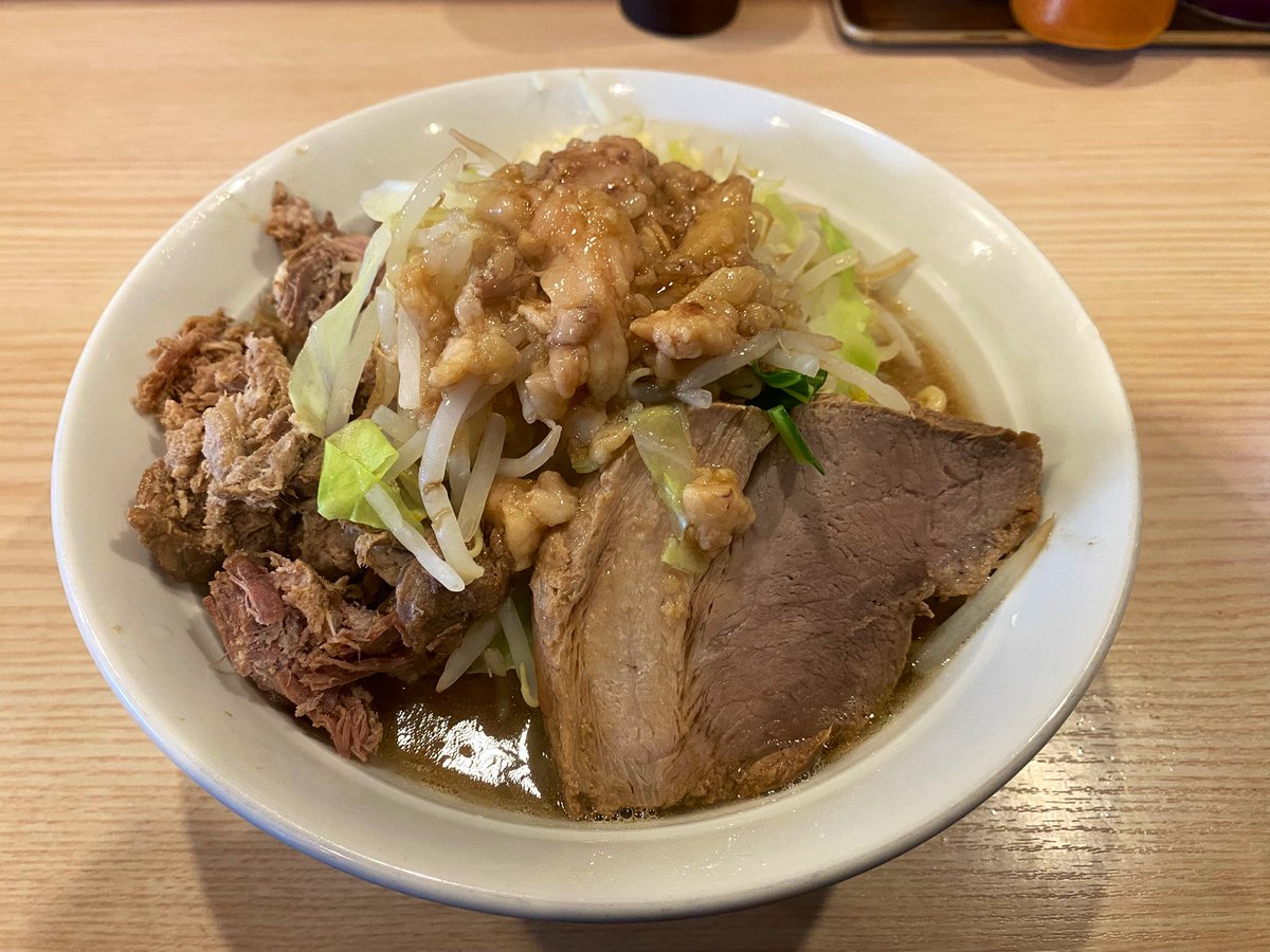 egaopon0828's tweet photo. Smart Pigさん らーめん(小)ニンニク アブラ トッピングほぐし豚 ごちそうさまでした笑
#SmartPig #古河市 #らーめん #二郎系 https://t.co/JHZuCV8zdx