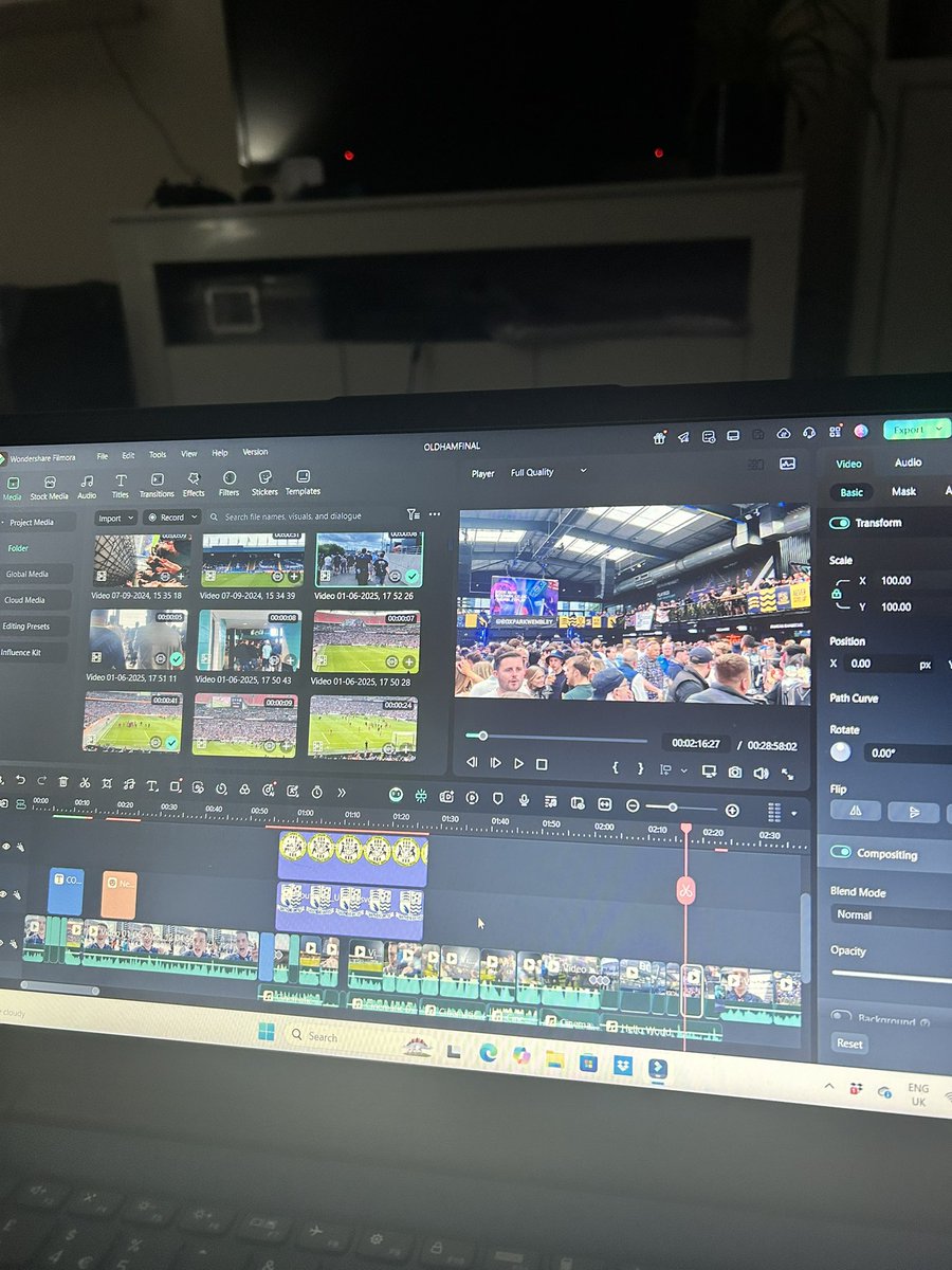 Video completed ✔️ 

Will release tomorrow AM, Gutted about the result however watching this back will hopefully show that “we are Southend United &amp; we never die” 💙🦐

Thank you all for an incredible season, see you soon 🙌🏻