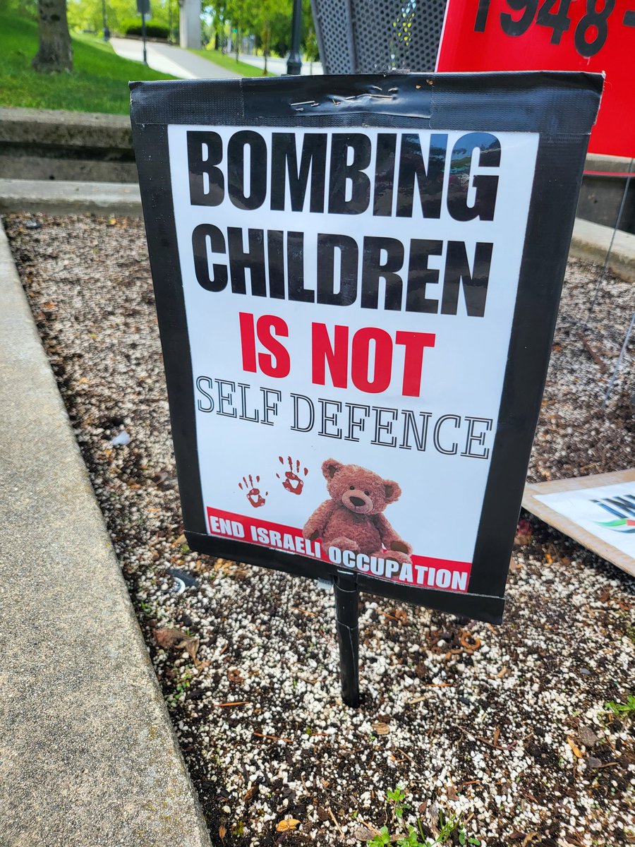 Bombing children is not self defense.

The weekly #FreePalestine rally at Holland Park in Surrey today. #StopTheGenocide