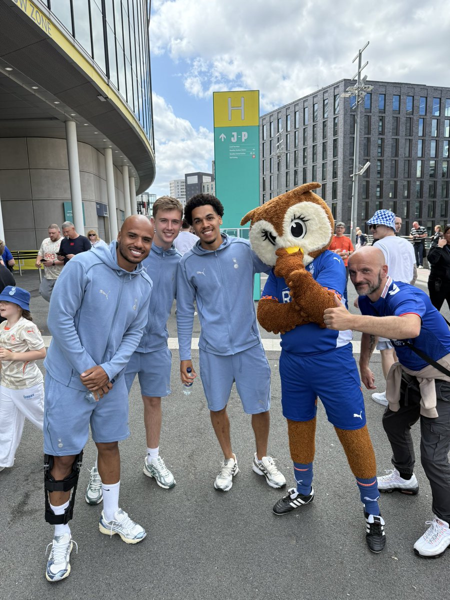 chaddy owl tweet media