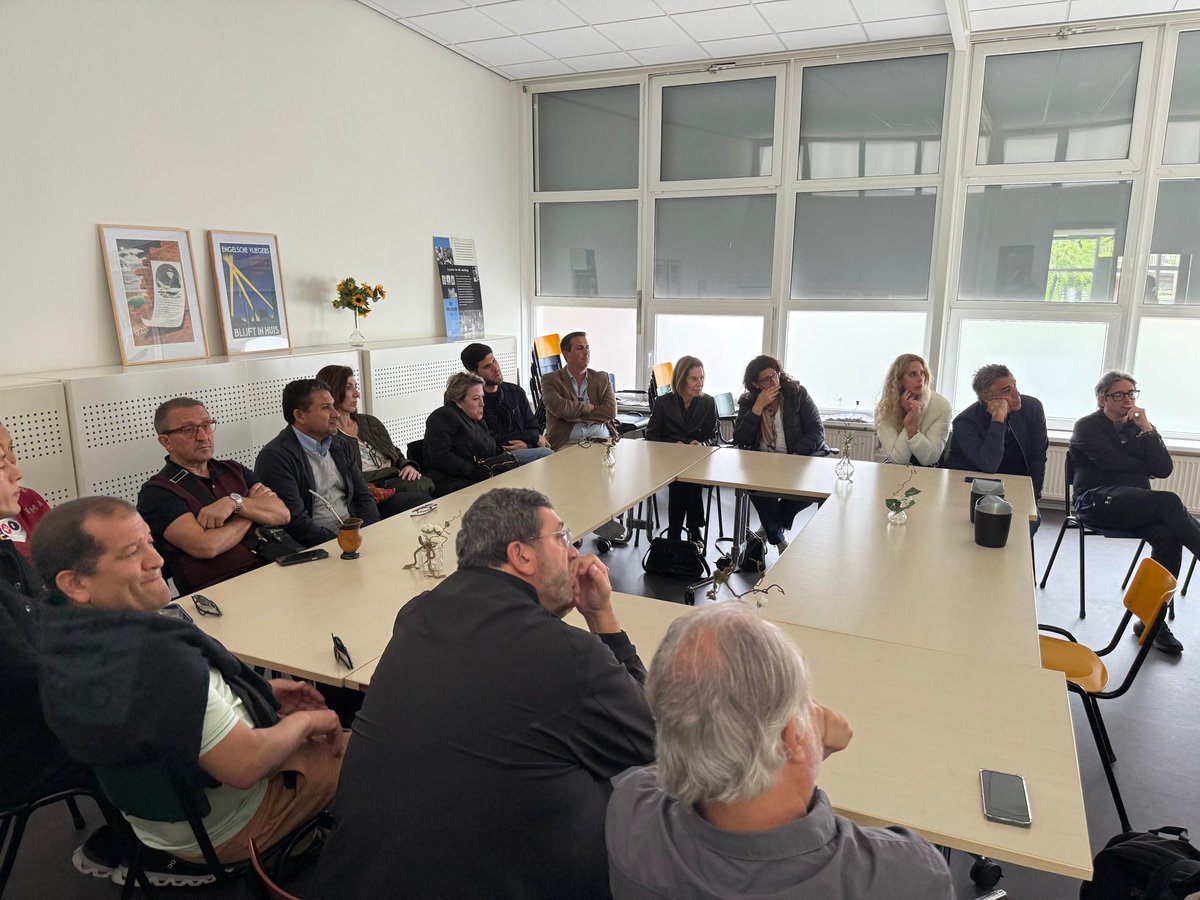 CAF (@agendacaf) on Twitter photo Nuestro vicepresidente de Programación Estratégica, <a href="/chrisasinelli/">Christian Asinelli</a>, encabeza la segunda etapa de nuestro Taller de Alta Conducción en Ámsterdam. Magistrados, jueces y fiscales de América Latina reflexionan sobre #DemocraciaYJusticia en la histórica Casa de Ana Frank. Un espacio Nuestro vicepresidente de Programación Estratégica, <a href="/chrisasinelli/">Christian Asinelli</a>, encabeza la segunda etapa de nuestro Taller de Alta Conducción en Ámsterdam. Magistrados, jueces y fiscales de América Latina reflexionan sobre #DemocraciaYJusticia en la histórica Casa de Ana Frank. Un espacio