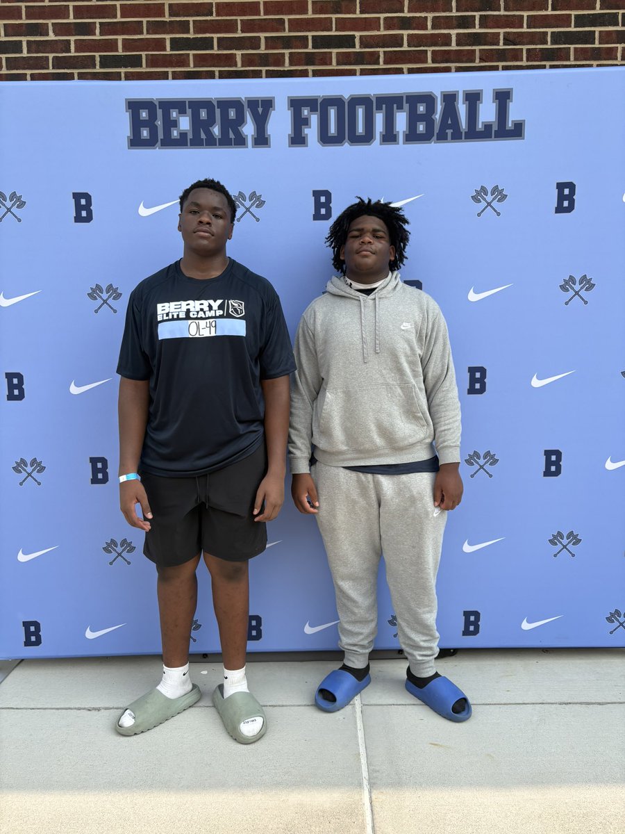 Keylen Gleaton (@keylengleaton) on Twitter photo Had a great time <a href="/BerryFootball/">Berry Football</a> camp learned a lot ‼️‼️<a href="/HamptonFBall/">Hampton Football</a> <a href="/CoachForeman42/">Tyree Foreman</a> <a href="/David_Josephson/">David Josephson</a> <a href="/Coach_McCorkle/">Sammy McCorkle</a> <a href="/BCCoachK/">Tony Kunczewski</a> <a href="/CoachJohnSikora/">John Sikora</a> Had a great time <a href="/BerryFootball/">Berry Football</a> camp learned a lot ‼️‼️<a href="/HamptonFBall/">Hampton Football</a> <a href="/CoachForeman42/">Tyree Foreman</a> <a href="/David_Josephson/">David Josephson</a> <a href="/Coach_McCorkle/">Sammy McCorkle</a> <a href="/BCCoachK/">Tony Kunczewski</a> <a href="/CoachJohnSikora/">John Sikora</a>