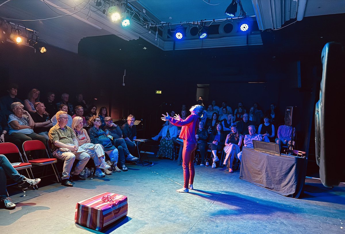 Paul Maidment tweet media