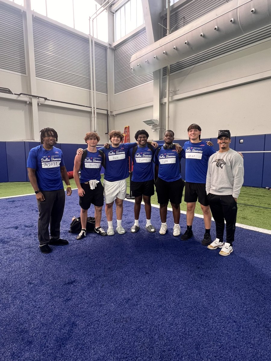 Coach Dre M.Ed (@coachdrecortez) on Twitter photo Big thanks to <a href="/SMUFB/">SMU Football</a> for putting on a great camp ! Always good to see the #goldblooded compete ! #Buystocknow📈 Big thanks to <a href="/SMUFB/">SMU Football</a> for putting on a great camp ! Always good to see the #goldblooded compete ! #Buystocknow📈