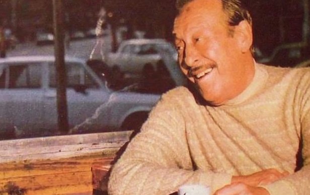 PabloGoethe's tweet image. Ya sé, no me digas, tenés razón: la vida es una herida absurda... Pero a veces también puede ser una fiesta, pibe...