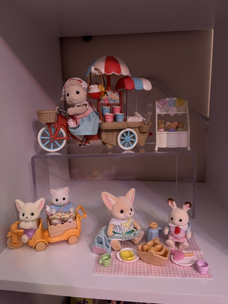 some new sylvanian family /calico critter i got 🥹
