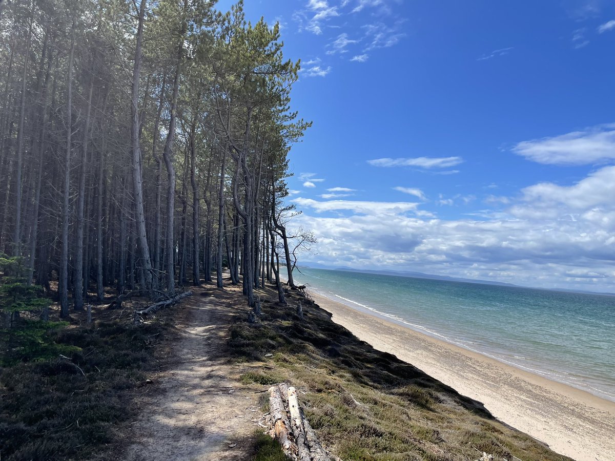 jxbruce's tweet image. Who needs the Caribbean 🥰🚲😎 Hopeman, Burghead, Findhorn