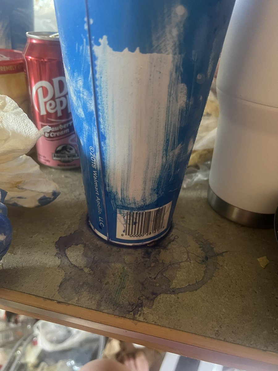lisapinkfloyd's tweet photo. @Walmart why is the color coming off. https://t.co/EiEIzj4g36
