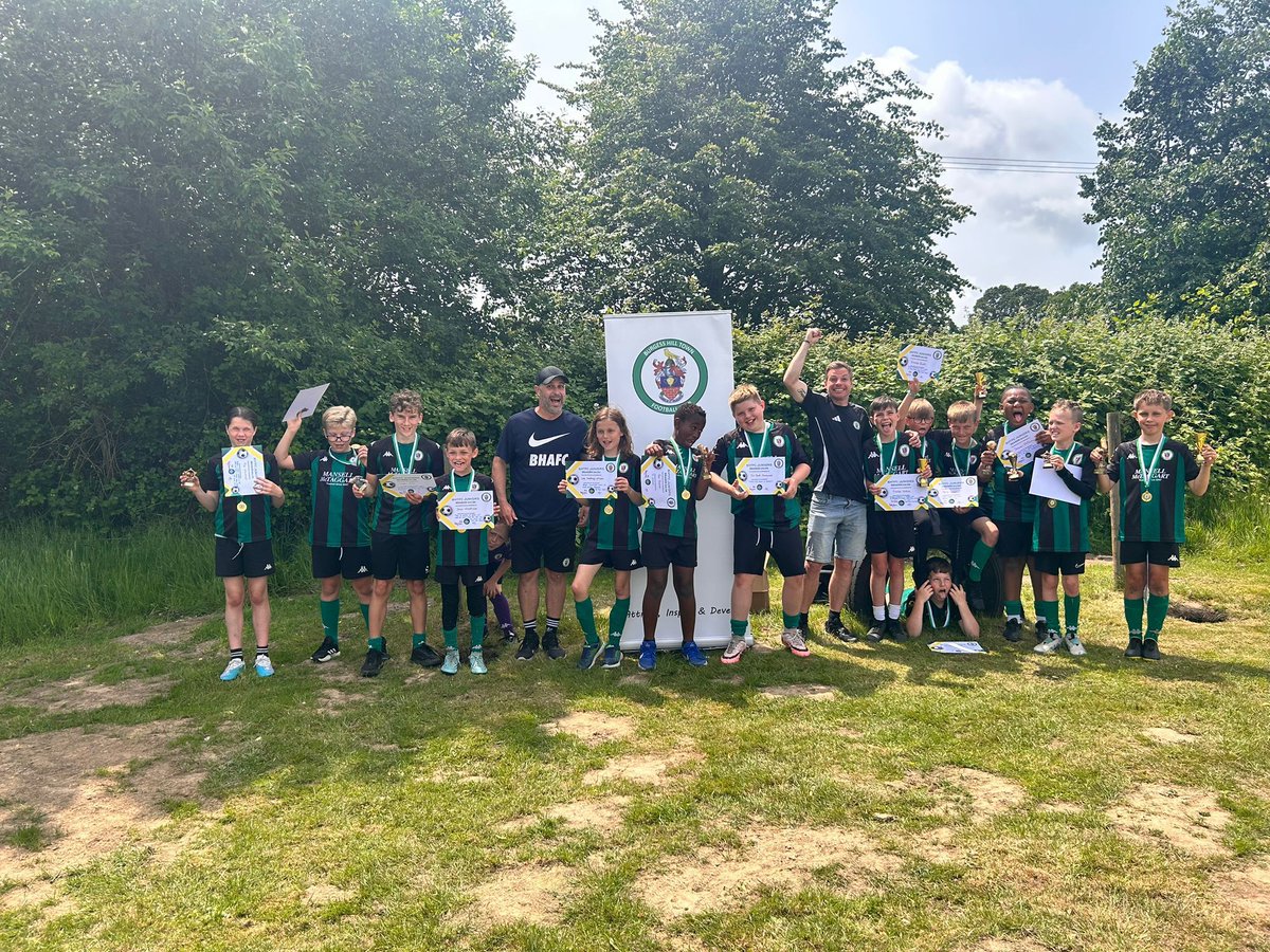 U11 Greens presentation day held at Mac’s Farm. A round of footgolf followed by the players receiving their certificates, medals and trophies for a great 24/25 season. Well done team 🟢⚽️