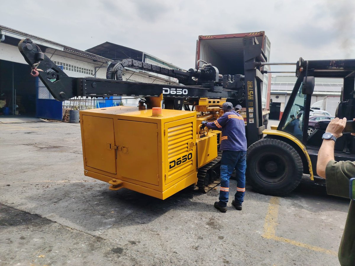 mgmining's tweet image. Another equipment Shipped to El Salvado in Central America, micropiling rig D650. #mgmining #micropilingrig #export