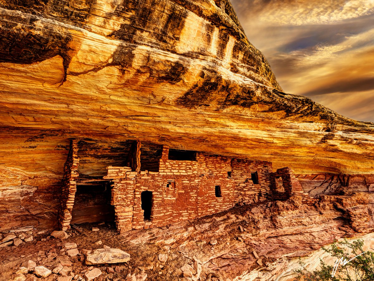 A mystery ancient dwelling <a href="/Misstabstevens/">Tabitha Stevens</a> discovered. OronaArt.com #realdventures