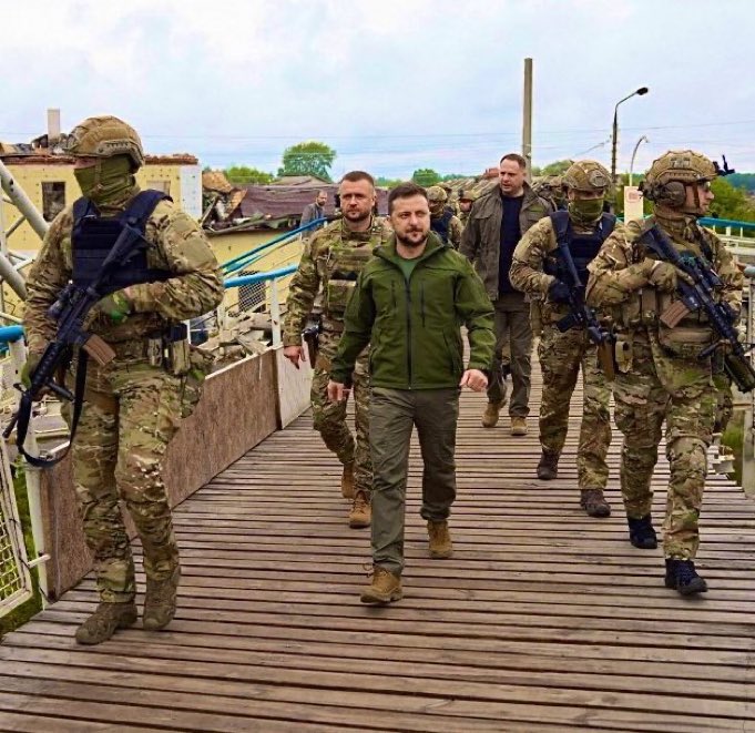 The operation was successful 🇺🇦

Zelensky is a great leader! 🫡