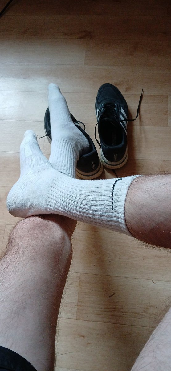Some sniffers present?
After run delight 🏃‍➡️🧦