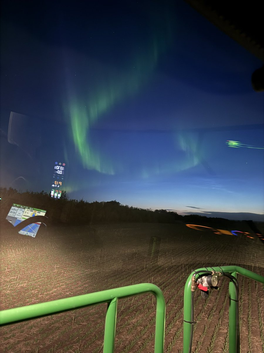 Not very often do you catch the northern lights and daylight at 3:00am while spraying 

Happy Sunday everyone!