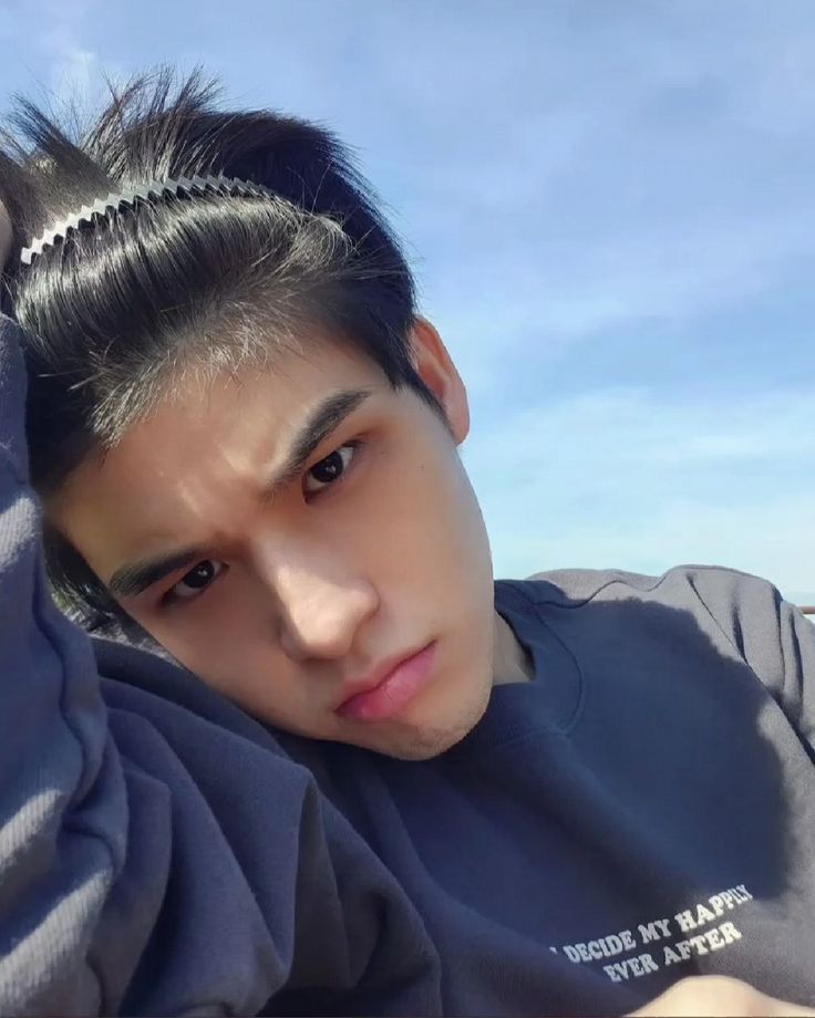 ivyravee_'s tweet photo. MY CUTIEE PUPPY 😋🐶
#skywongravee
#putatchai https://t.co/ihfUcCpQ7w