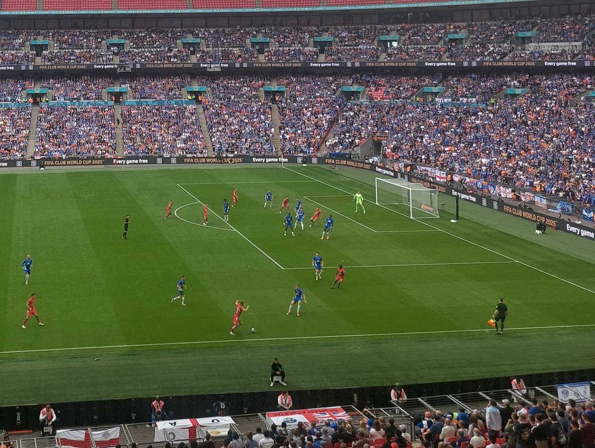 sblack83's tweet image. Match 101 of 2024/25:
🔵🔵 OLDHAM ATHLETIC 3️⃣
Garner (48 pen), Norwood (110), Harratt (112)
🔴🔴 SOUTHEND UNITED 2️⃣
Kendall (5), Parillon (91)
🏆 National League Play-Off Final
🏟 Wembley Stadium
🎟 £20 | £0
📖 £8
👥️️ 52,115
@OfficialOAFC @SUFCRootsHall @TheVanaramaNL