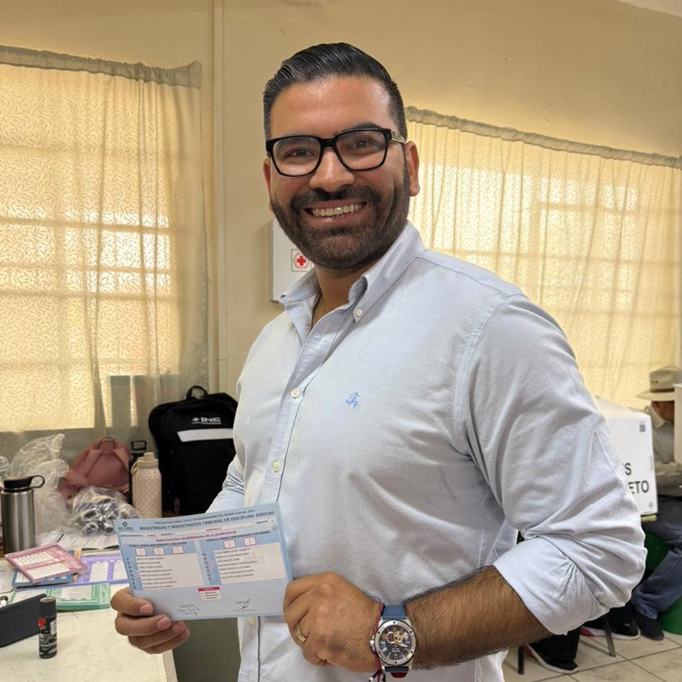 danielacedo2025's tweet photo. Hoy inicia una nueva etapa para el Poder Judicial en Sonora. Es un día histórico, ¿ya saliste a votar?🗳️☑️ https://t.co/it5dEf1Z9W