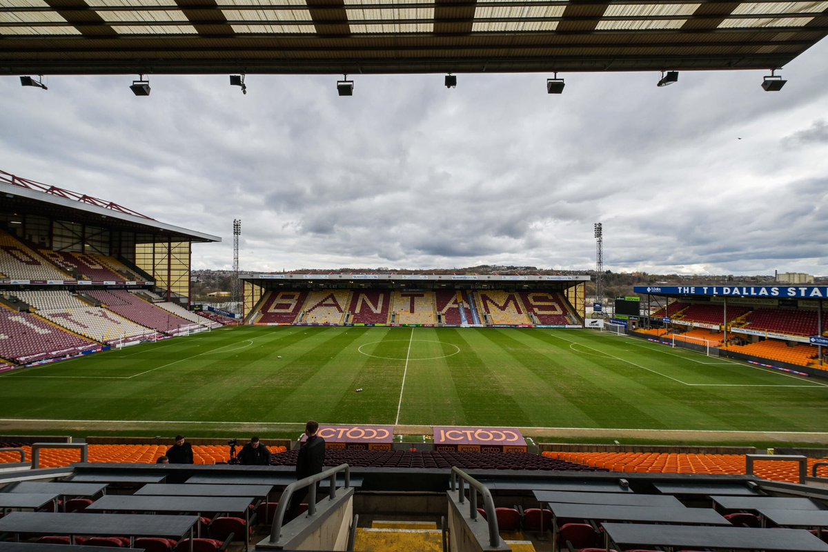 Across English Football (@aefootball92) on Twitter photo .🏟️ | Valley Parade!🤩
The home of…
BRADFORD CITY AFC🐓🟠🟤
<a href="/officialbantams/">Bradford City AFC (P)</a> | #BCAFC | #EFLFans .🏟️ | Valley Parade!🤩
The home of…
BRADFORD CITY AFC🐓🟠🟤
<a href="/officialbantams/">Bradford City AFC (P)</a> | #BCAFC | #EFLFans