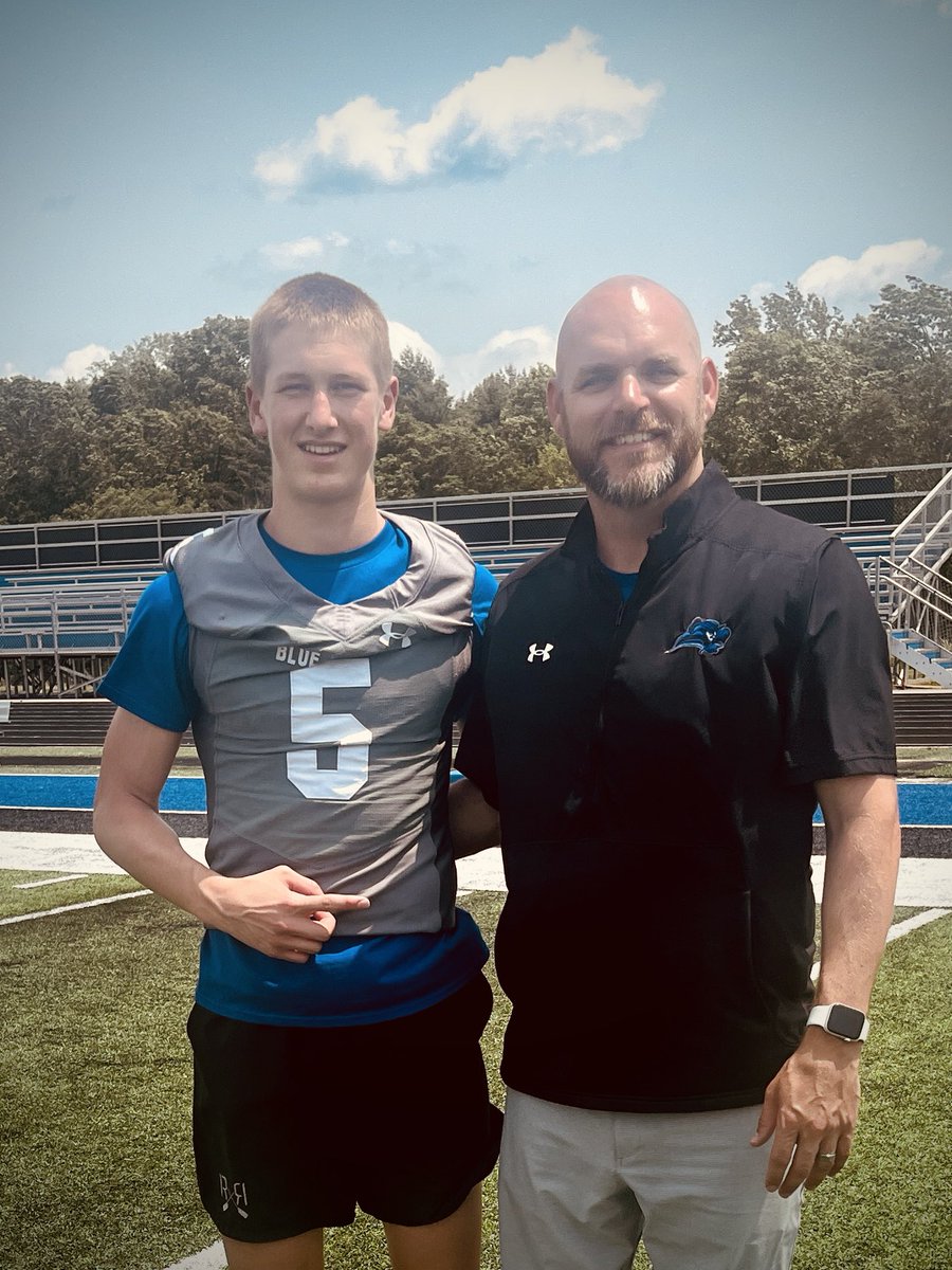 TheDrewRempel's tweet image. Great time @LWC_Football prospect camp yesterday! Thx to @CoachKleckler @CoachBright11 @CoachGraham_LWC @C_Dukes11
@pagefootball @wcsPHScr @Coach_Anes @BielBryce @Coachwolff54 @CoachTBarr @QBC_Nashville @Jholt_athelite @TMclachlan12