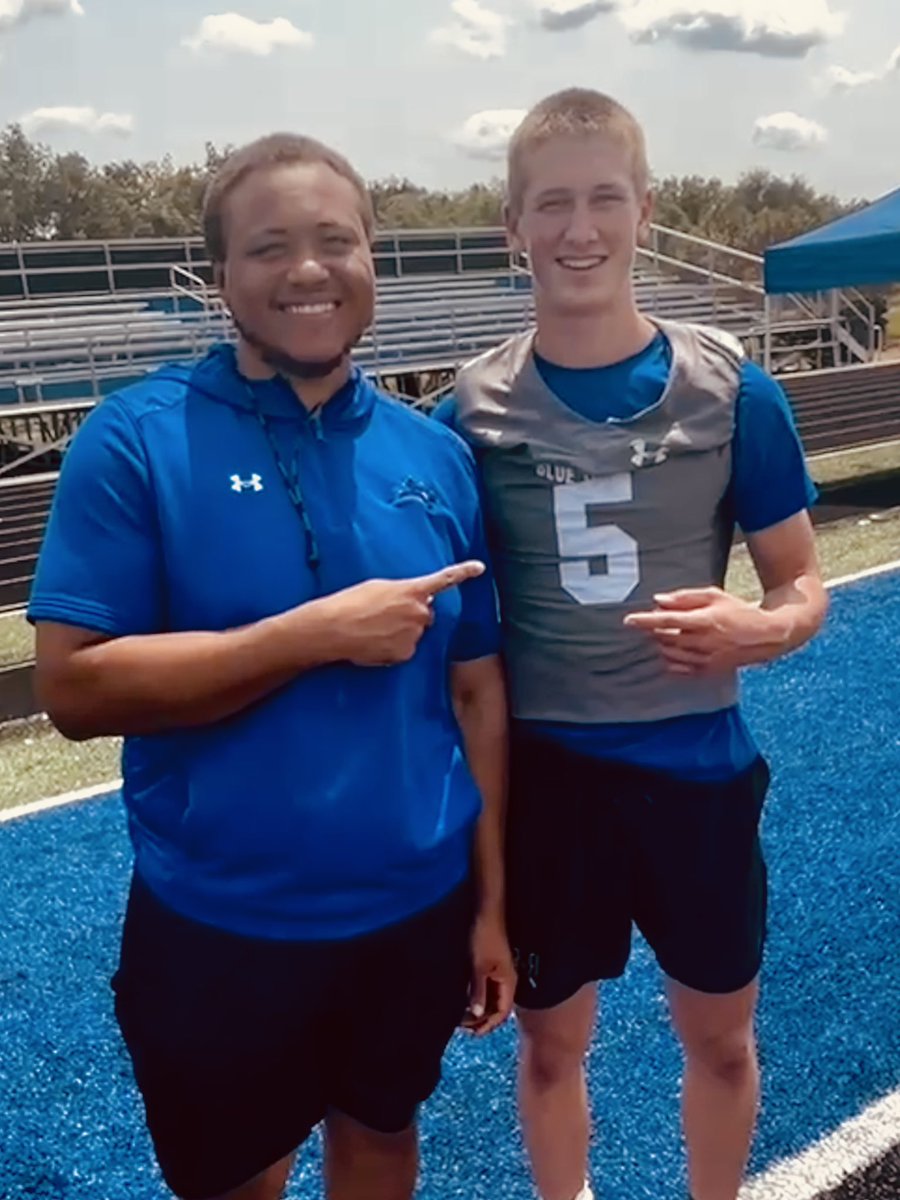 TheDrewRempel's tweet image. Great time @LWC_Football prospect camp yesterday! Thx to @CoachKleckler @CoachBright11 @CoachGraham_LWC @C_Dukes11
@pagefootball @wcsPHScr @Coach_Anes @BielBryce @Coachwolff54 @CoachTBarr @QBC_Nashville @Jholt_athelite @TMclachlan12