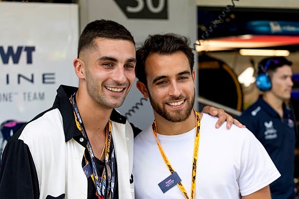 🦏 (@ericghqs) on Twitter photo 