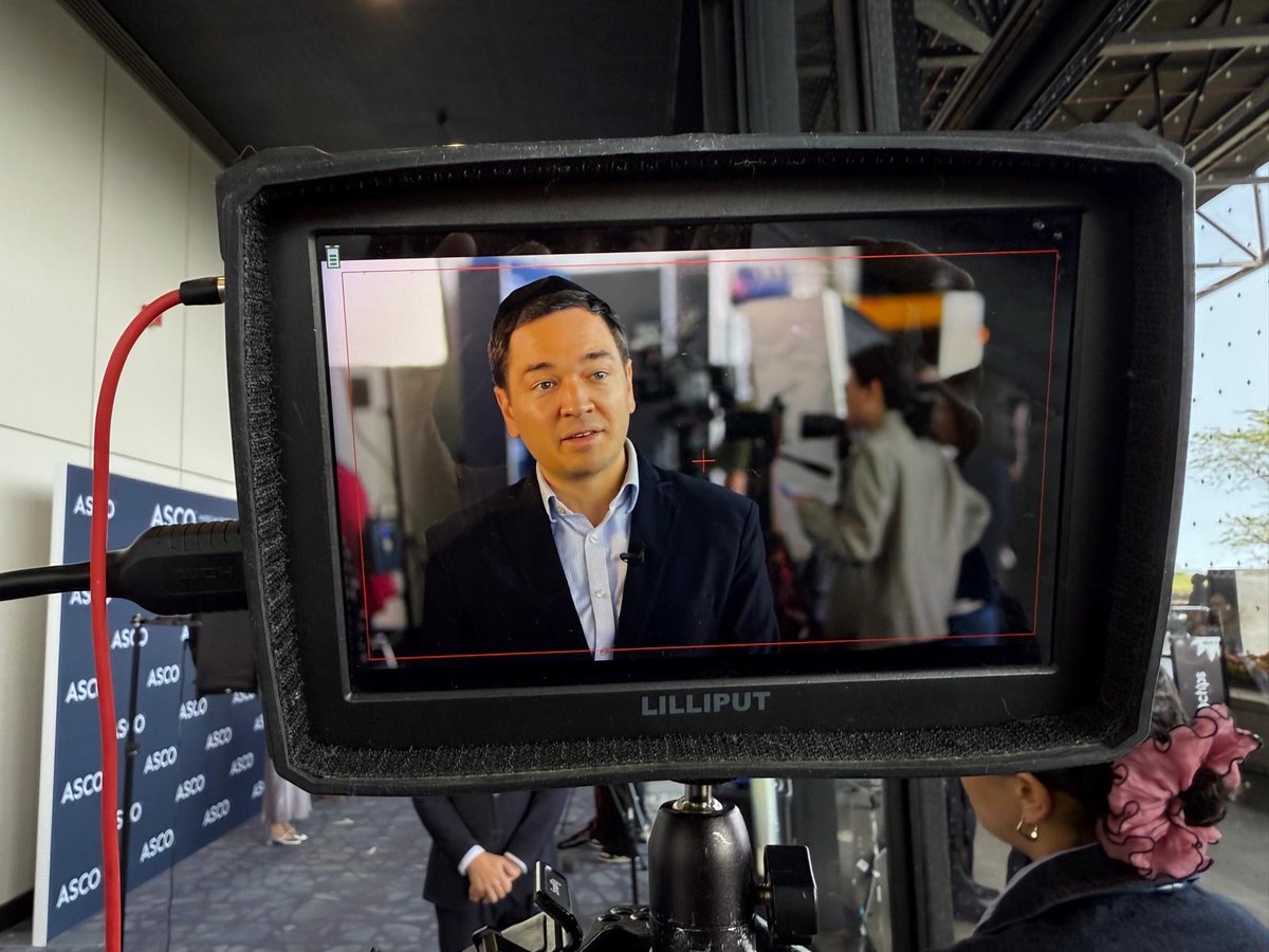 It was wonderful to speak with <a href="/AkivaDiamond/">Akiva Diamond</a> at #ASCO25 today! He shared insights into the use of multi-virus-specific T-cells to enhance the activity of bispecific antibodies in lymphoma.

Catch the full interview soon on VJHemOnc.com 📹

<a href="/ASCO/">ASCO</a> #LYMsm #ImmunoOnc