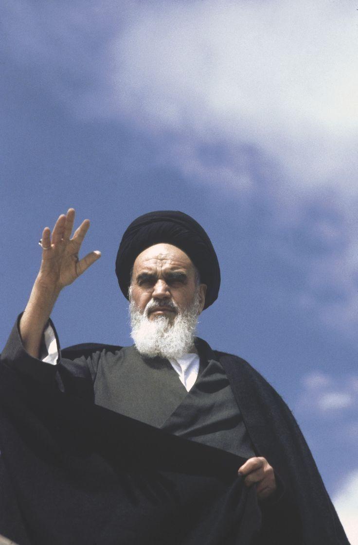 اگر امام نبود، امروز سرنوشت ملت در دست بیگانگان رقم می‌خورد.
#امام_امید
#فقیه_مجاهد