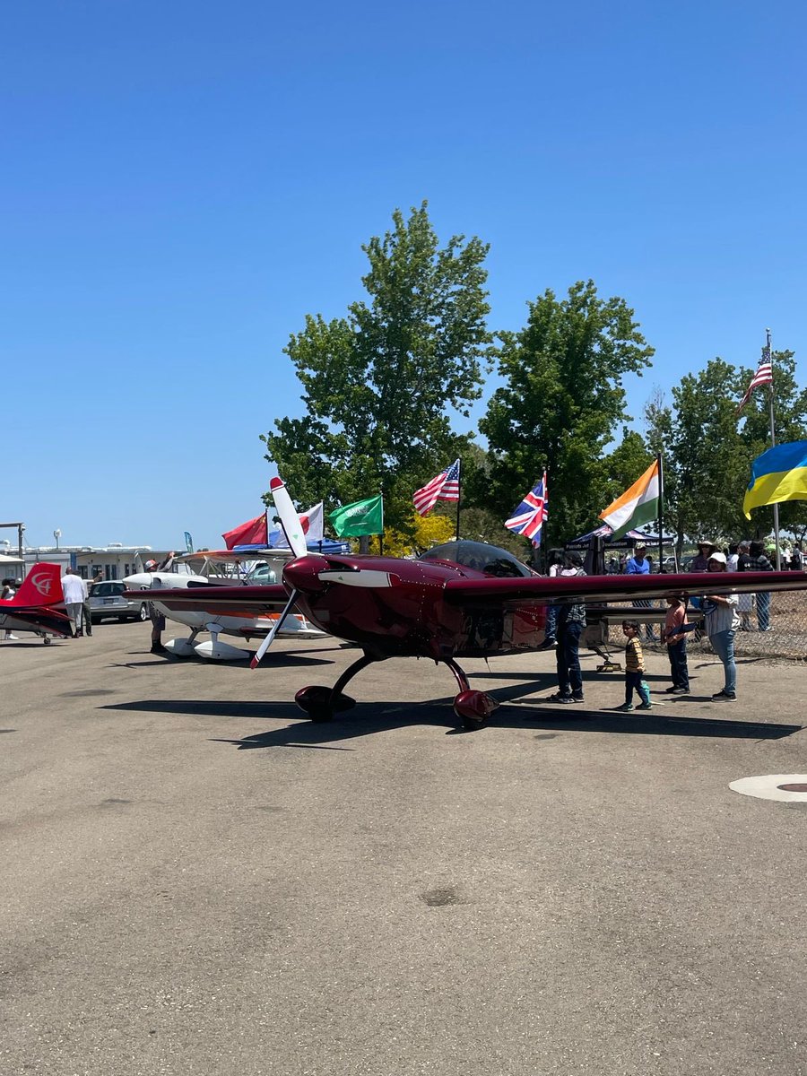 بكل فخر واعتزاز
يسعدني مشاركتكم خبر تحقيق هذا الإنجاز،
حيث تشرفت بتمثيل المملكة العربية السعودية كأول مشاركة سعودية في بطولة الطيران الاستعراضي (Aerobatics) في الولايات المتحدة الأمريكية،
وقد أتممت مشاركتي في بطولة NorCal Aerobatic 
Contest