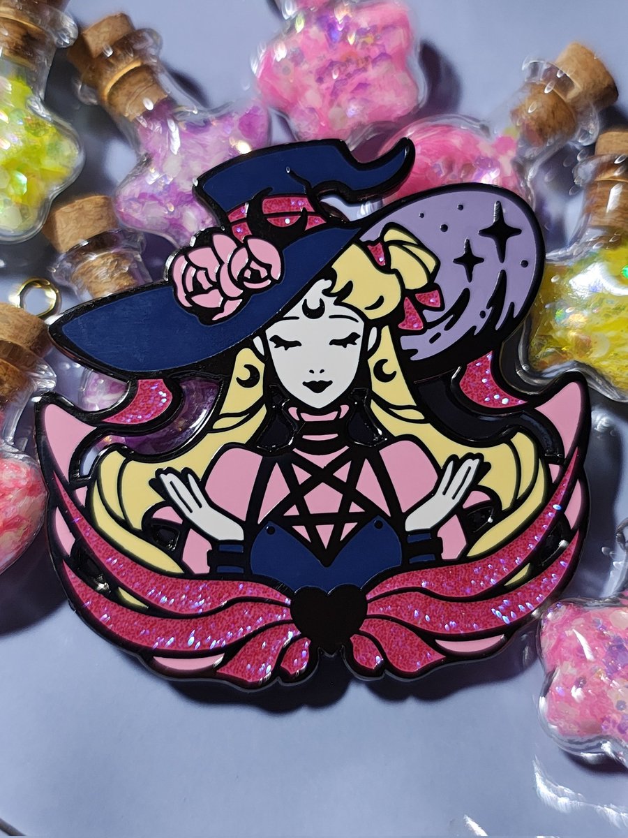 kat_solomko_art's tweet image. I'm in love with these enamel pins I created in collaboration with @GS_Promo_Inc 💖✨✨ Aren't they magical?

✷Customize Your Own Pins: bit.ly/4cChkFf

#gsjj #custompins #enamelpins