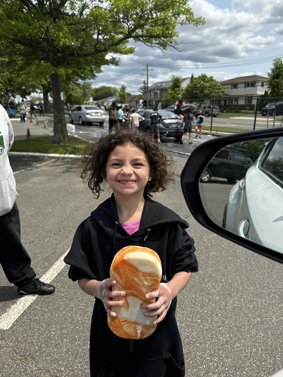 Ms. Hefferon tweet media