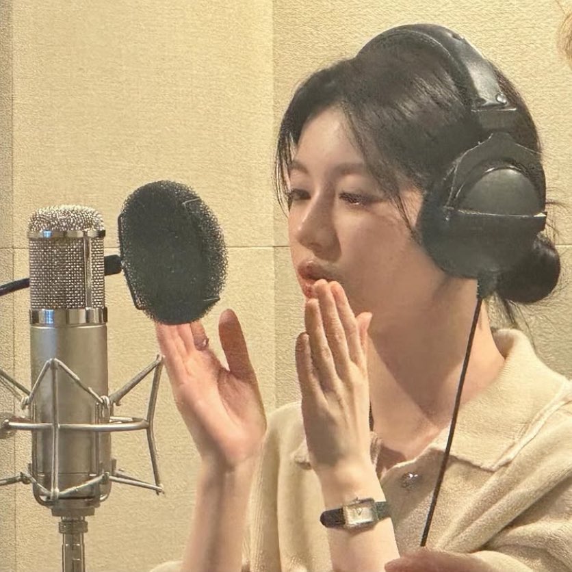 Hojinping                                    Muheeping

#CanThisLoveBeTranslated