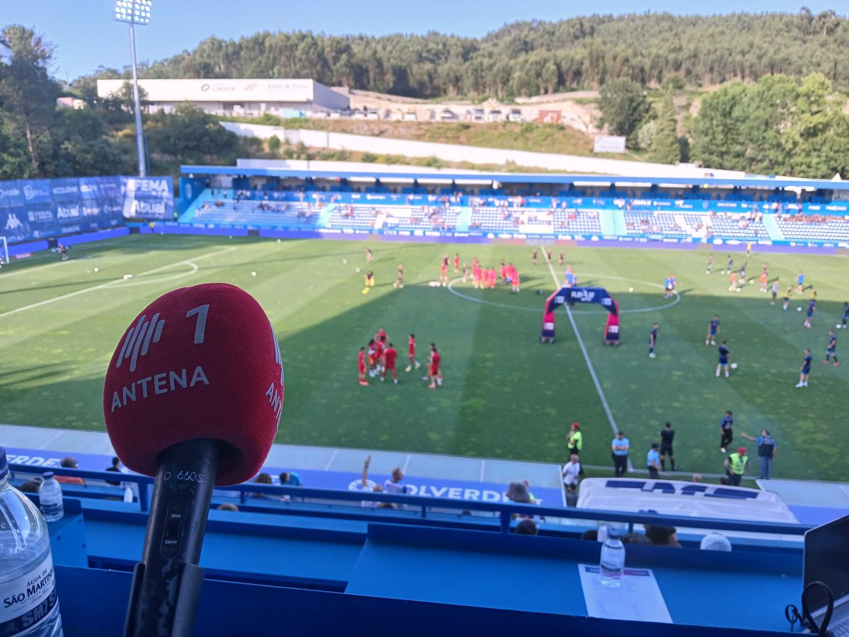 Antena1, RTP (@antena1rtp) on Twitter photo Última chamada
Depois de vencer em casa por 3-0, o <a href="/afs_viladasaves/">AFS Vila das Aves</a> tenta garantir a manutenção na I Liga diante do <a href="/FCVizelaOficial/">fcvizela</a> que ainda sonha com a promoção.
A segunda mão do playoff para acompanhar com informações na <a href="/antena1rtp/">Antena1, RTP</a> Última chamada
Depois de vencer em casa por 3-0, o <a href="/afs_viladasaves/">AFS Vila das Aves</a> tenta garantir a manutenção na I Liga diante do <a href="/FCVizelaOficial/">fcvizela</a> que ainda sonha com a promoção.
A segunda mão do playoff para acompanhar com informações na <a href="/antena1rtp/">Antena1, RTP</a>