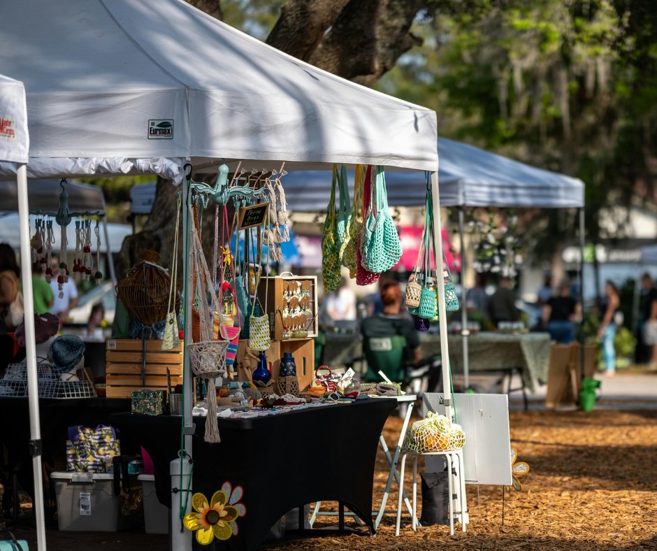 Vendors &amp; artisans: Join us at Lloydminster Ribfest 2025, June 13–15, at the Lloydminster Exhibition Grounds! Ribfest is a great summer festival — complete with BBQ ribs, live music, family fun, and thousands of attendees!

Info: form.jotform.com/251077320827253

#Lloydminster