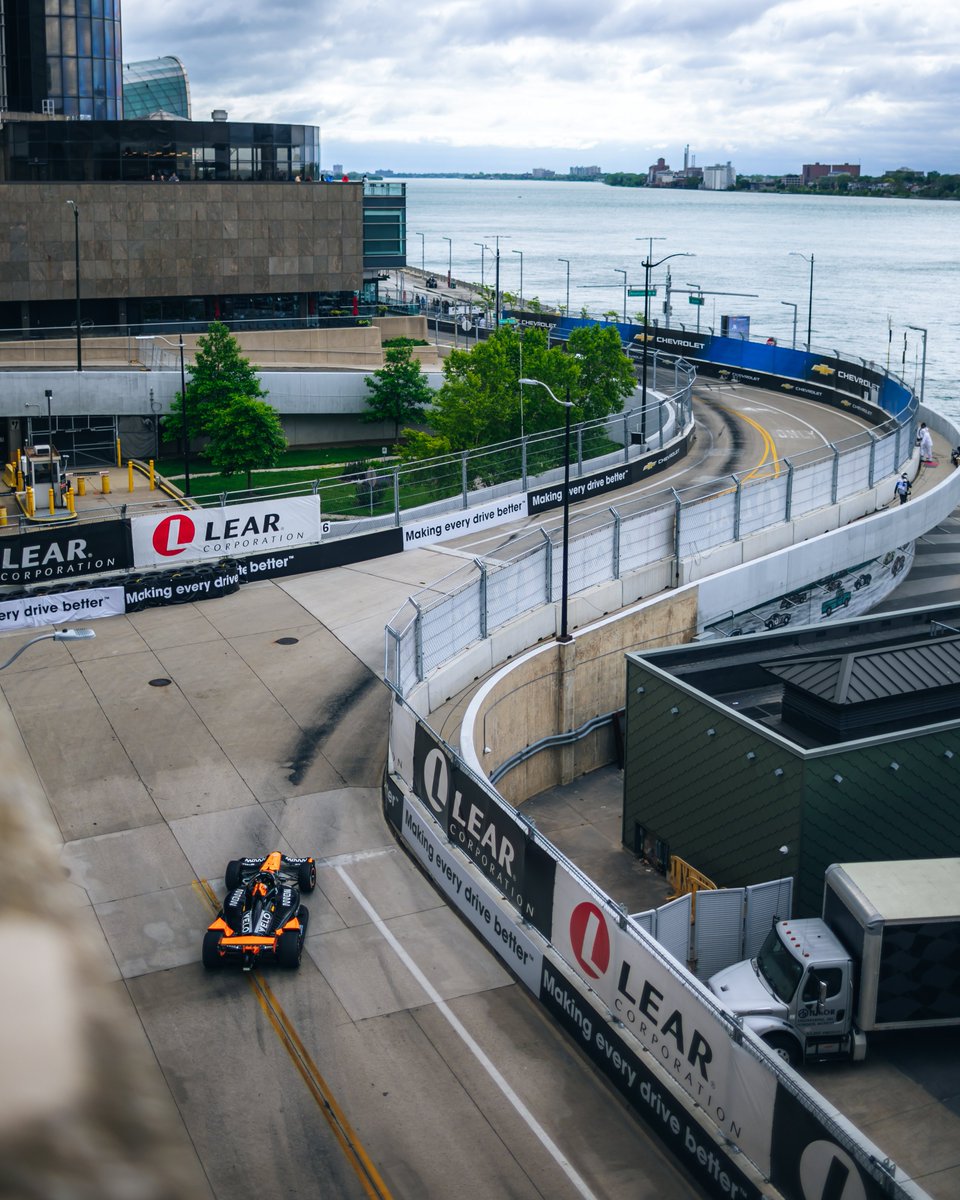 Back to green! Where we sit with 25 laps to go. 👇

Pato - P8
Christian - P10
Nolan - P22