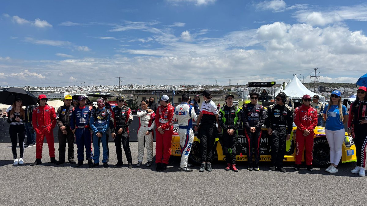 Los pilotos de Trucks México Series hicieron su aparición en la presentación oficial y ahora todo está listo para que los motores rugan con fuerza. 🏁🛻💨

La emoción está en el aire… ¿Quién se llevará la victoria hoy?
Escribe en los comentarios tu predicción🤔💬

#PilotosListos