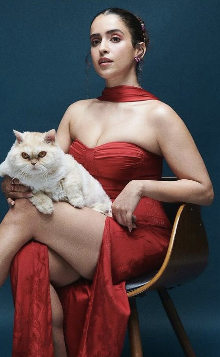 GsYLqHxboAAWrhv?format=jpg&name=medium