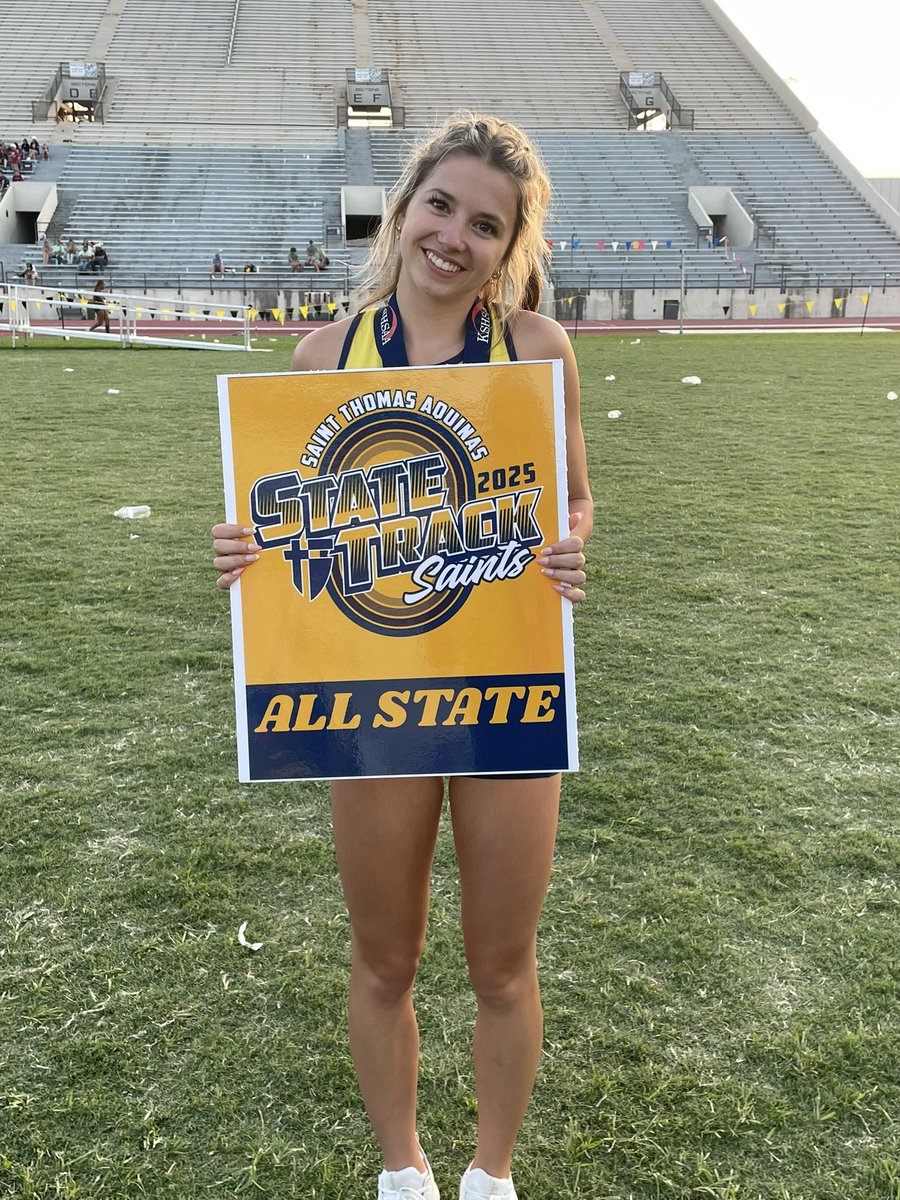 Girls finish an excellent season with all-state performances in pole vault and 4x800m relay!