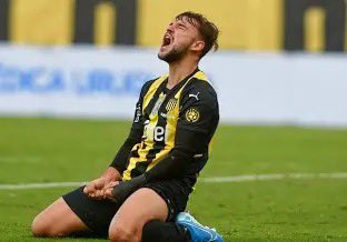 𝑻𝒐𝒎𝒊 (@pirizz_tomas) on Twitter photo 