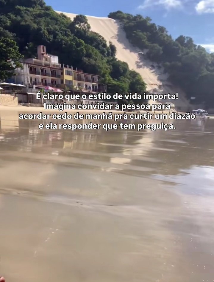 poesybooks's tweet photo. meu mês de maio foi a maior confusão. minha viagem quase deu errado e fui sozinha mesmo e depois sofri um acidente e quase entrei no INSS, não li nenhum livro, nao vi nenhum filme, quase morri kkkkkkkkkkkk 

porém eu agradeço muito maio por ter me ensinado a ser sozinha, a ter https://t.co/rW6f4mpghL