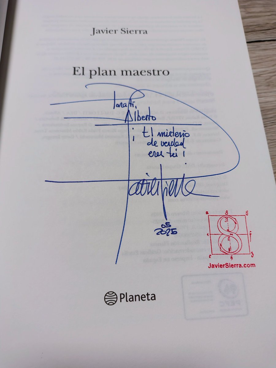Este año <a href="/Javier__Sierra/">Javier Sierra</a> tenía un plan maestro para mí y estoy deseoso por descubrirlo. Un placer y ojalá podamos seguir disfrutando de los libros cada año #FLMadrid25