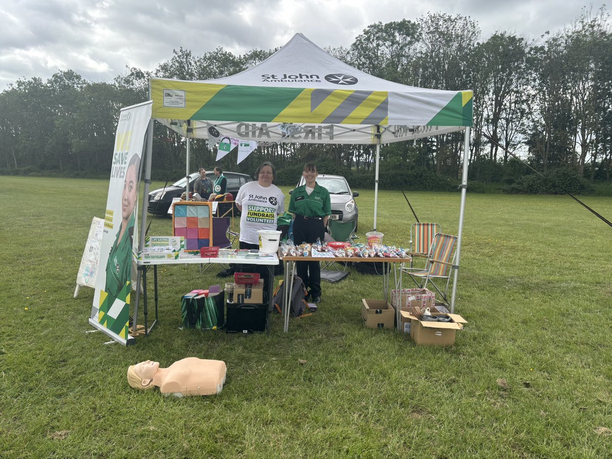 Westbury Cadets and Devizes were out helping to support Westbury Lions with Donkey Derby. In both Fundraising and Medical cover.