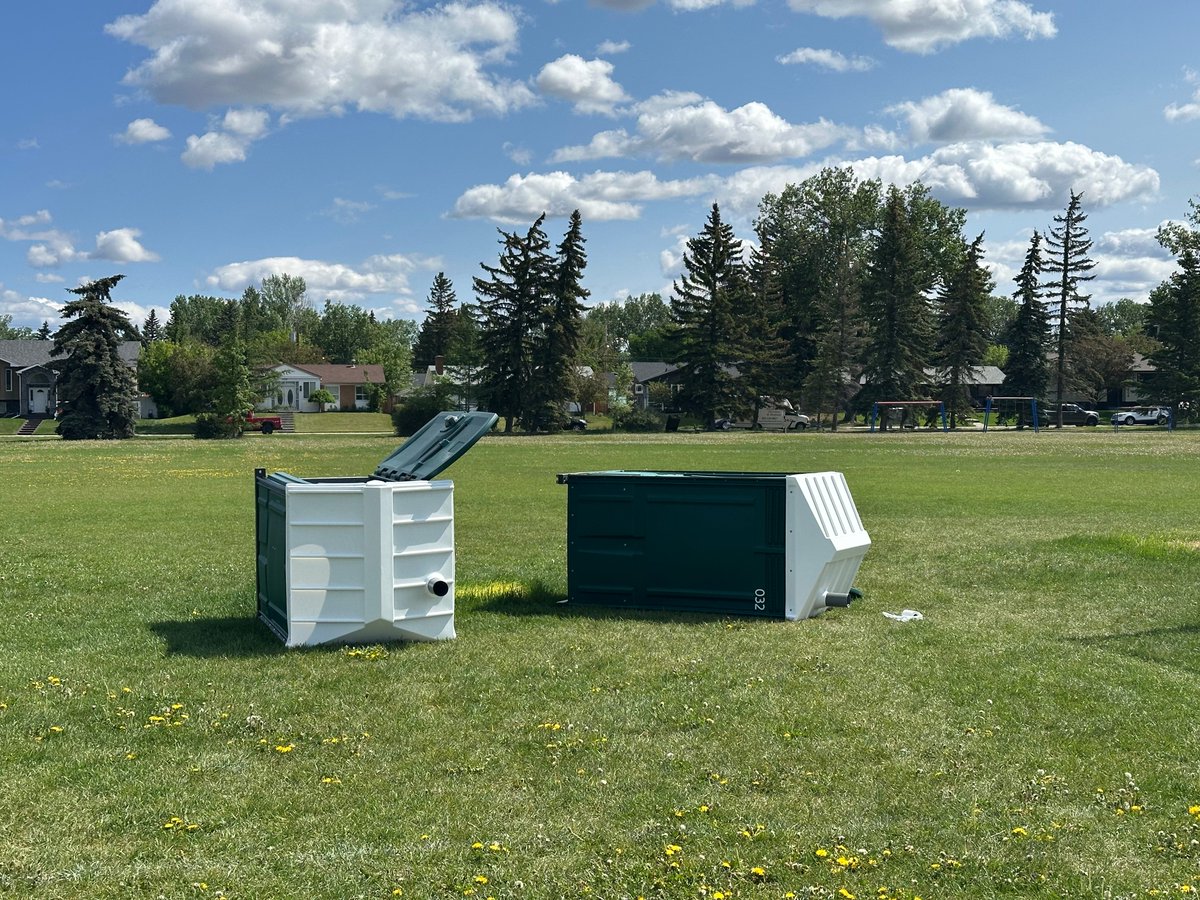 JeffBuick's tweet photo. Really windy in Calgary last night -  got a wet cleanup on aisle 5. https://t.co/MYNBjG0Ion