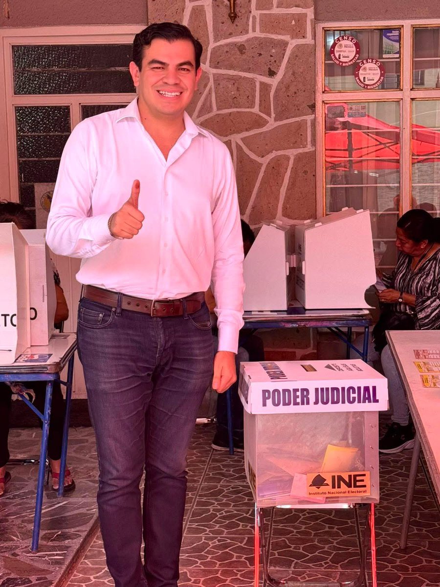 El poder está en el pueblo.🇲🇽

Hoy elegimos un Poder Judicial que sea cercano y justo con el pueblo de México.🙌🏻

¿Ya saliste a votar?
