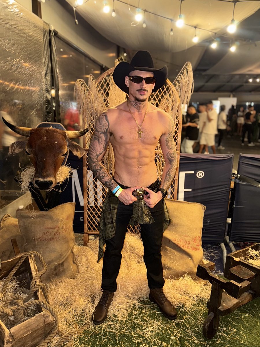 O Cowboy voltou 🔥😈

onlyfans.com/diegopherraz